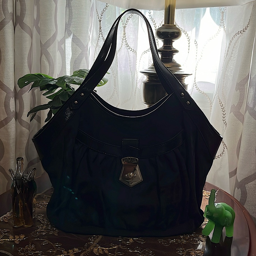 Fendi black in very good condition. Preloved Fendi bag.